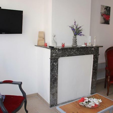 Apparts St Sepulcre Saint-Omer  Eksteriør billede